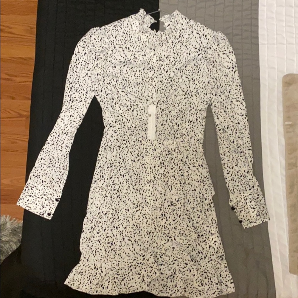 Misguided Long Sleeve Dress with Cutout